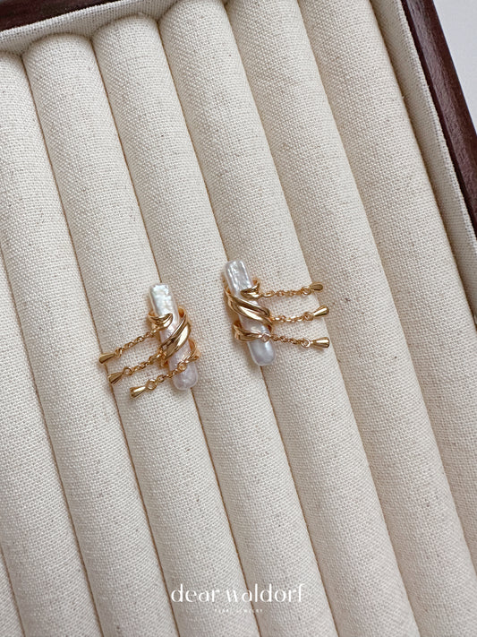 Waverly Freshwater Pearl Earrings