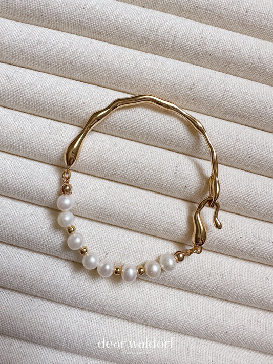 Arabella Freshwater Pearl Bracelet
