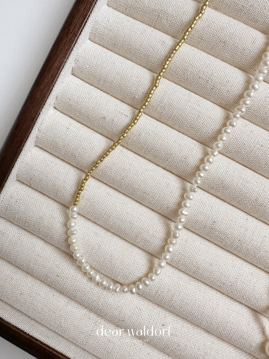 Luna Freshwater Pearl Necklace