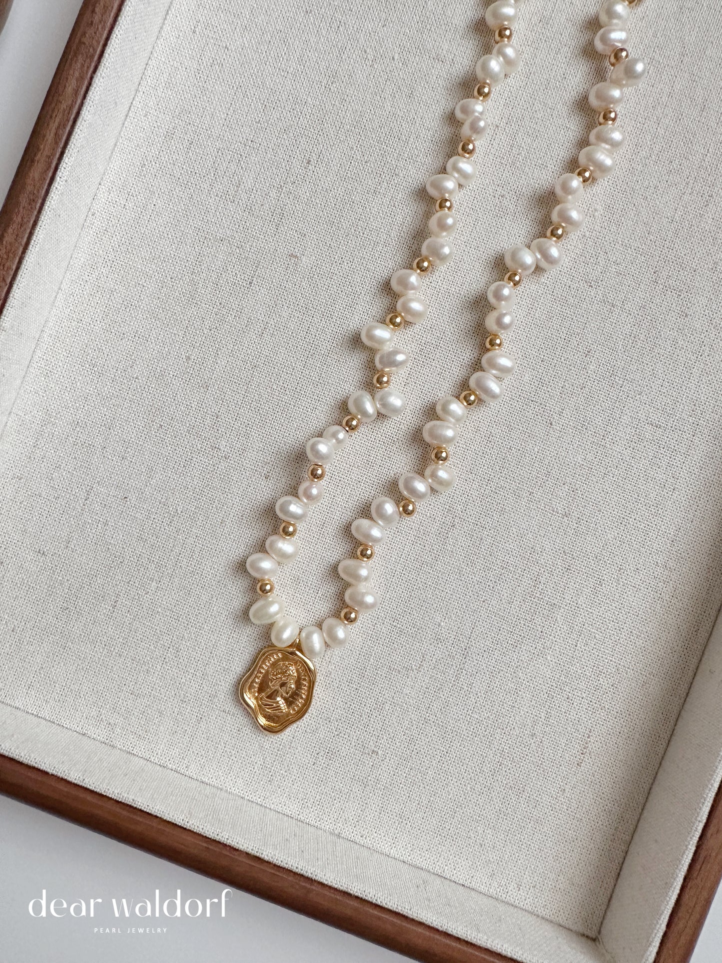 Anne Freshwater Pearl Necklace