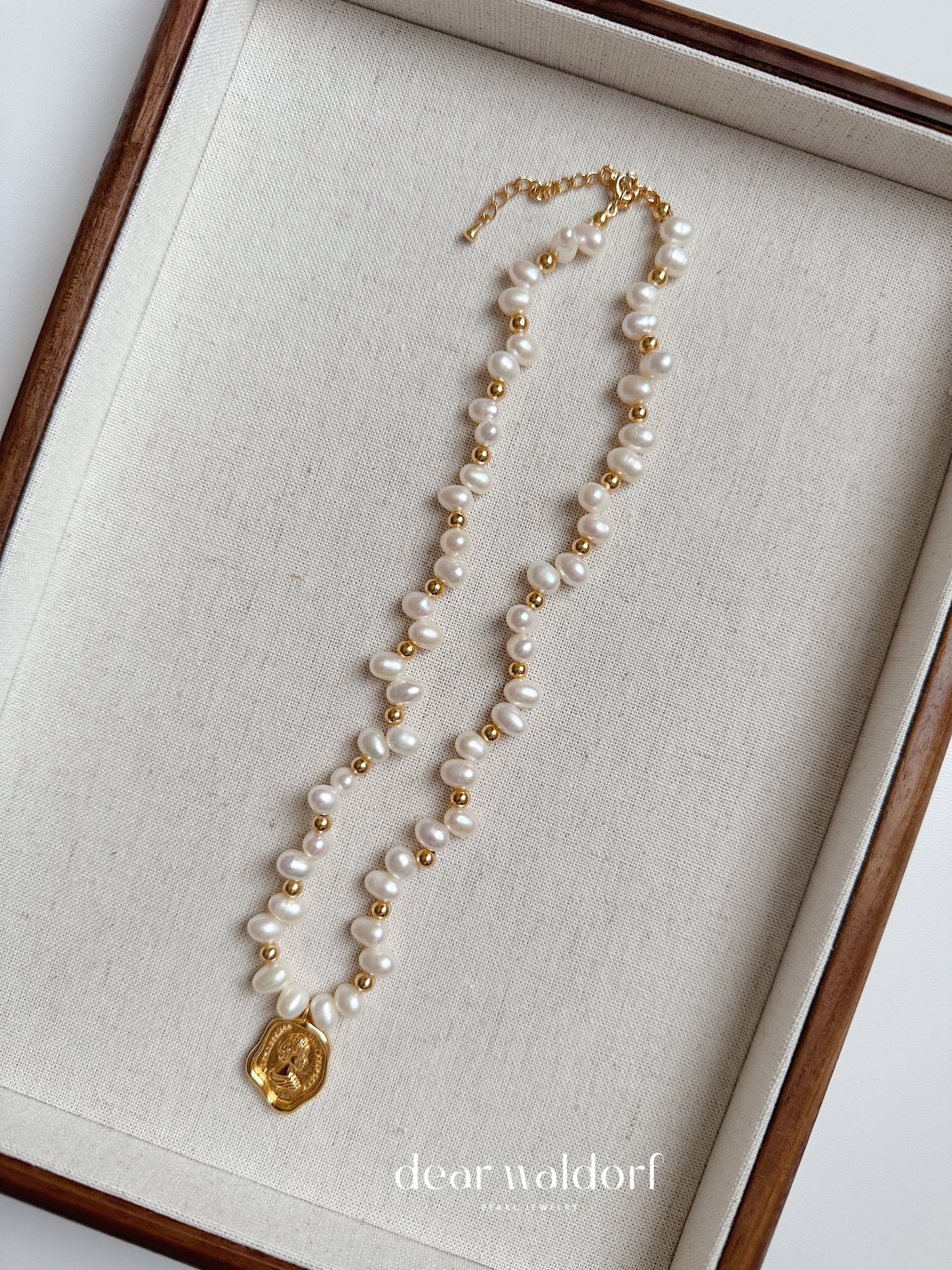 Anne Freshwater Pearl Necklace