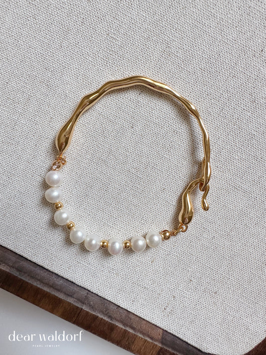 Arabella Freshwater Pearl Bracelet