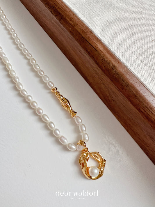 Lilia Freshwater Pearl Necklace