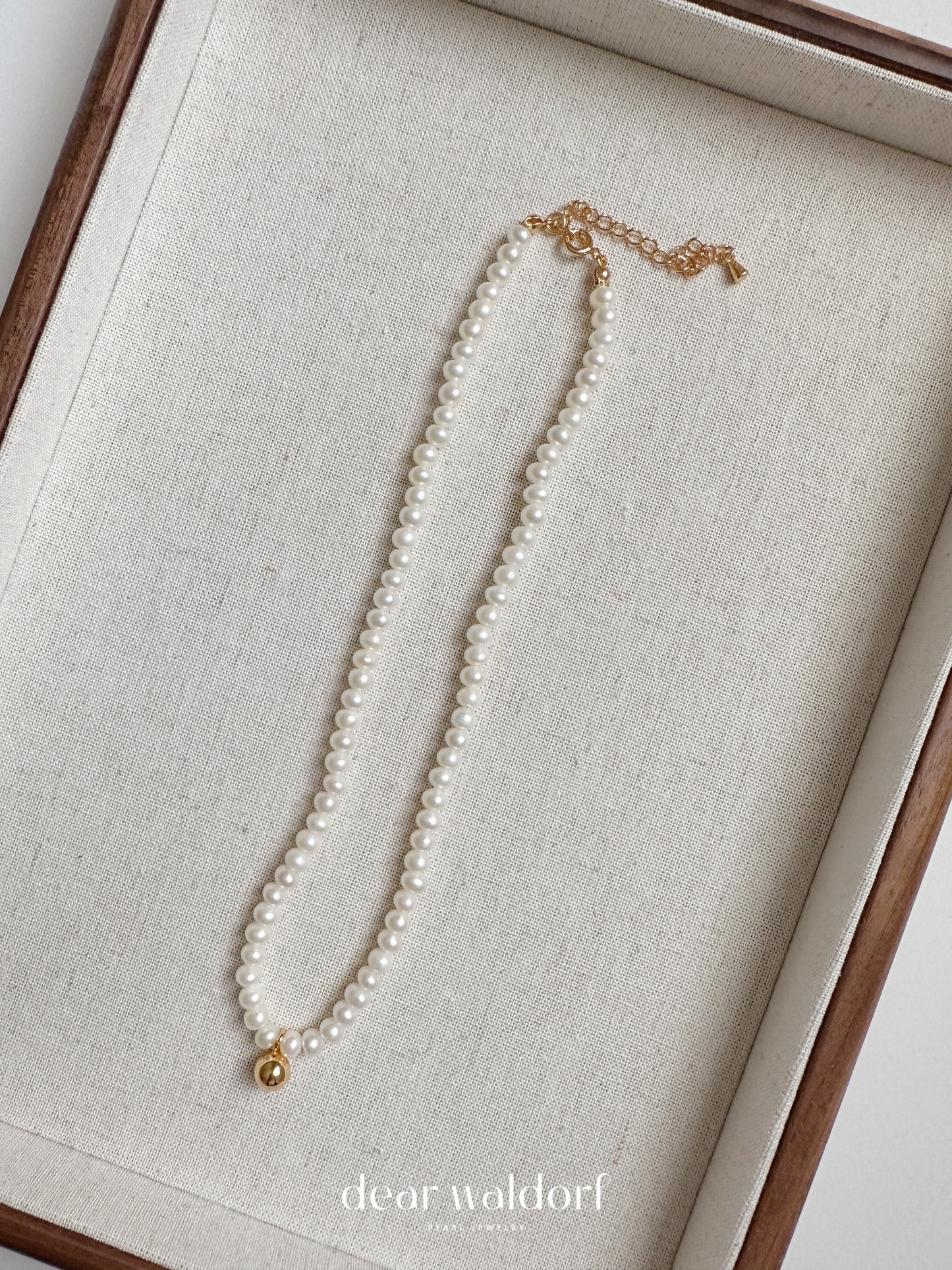 Elizabeth Freshwater Pearl Necklace
